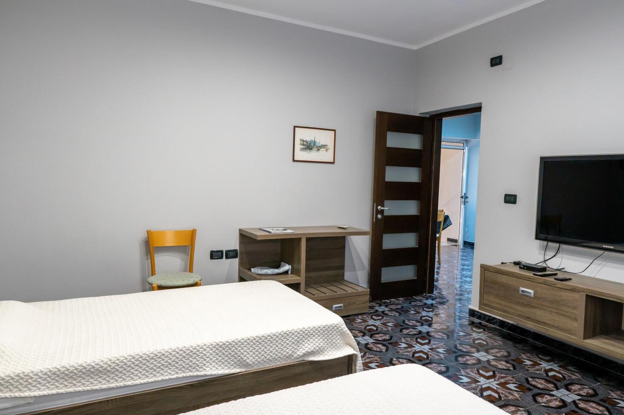 Royal Aparthotel Vlorë Eksteriør bilde