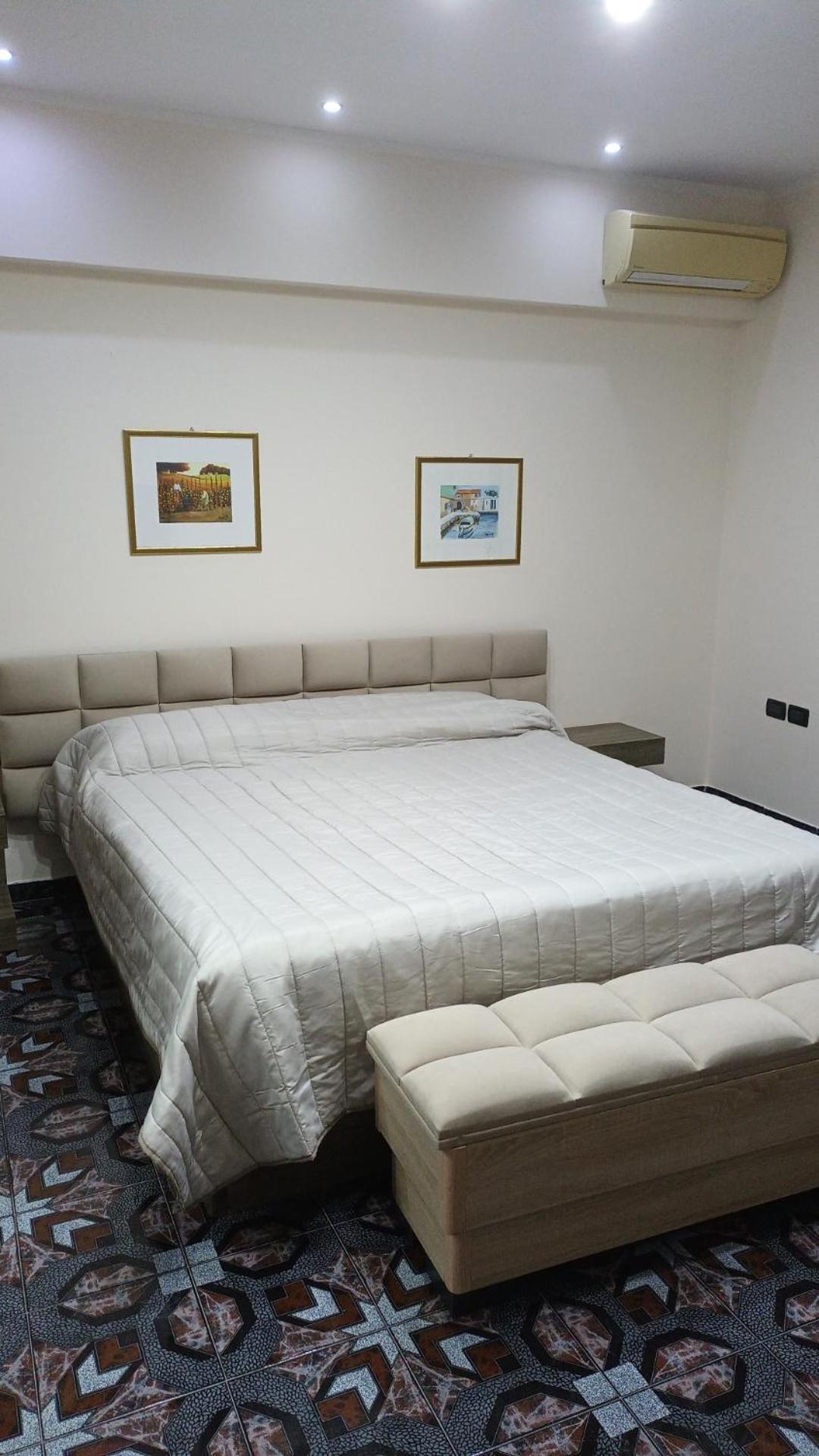 Royal Aparthotel Vlorë Eksteriør bilde