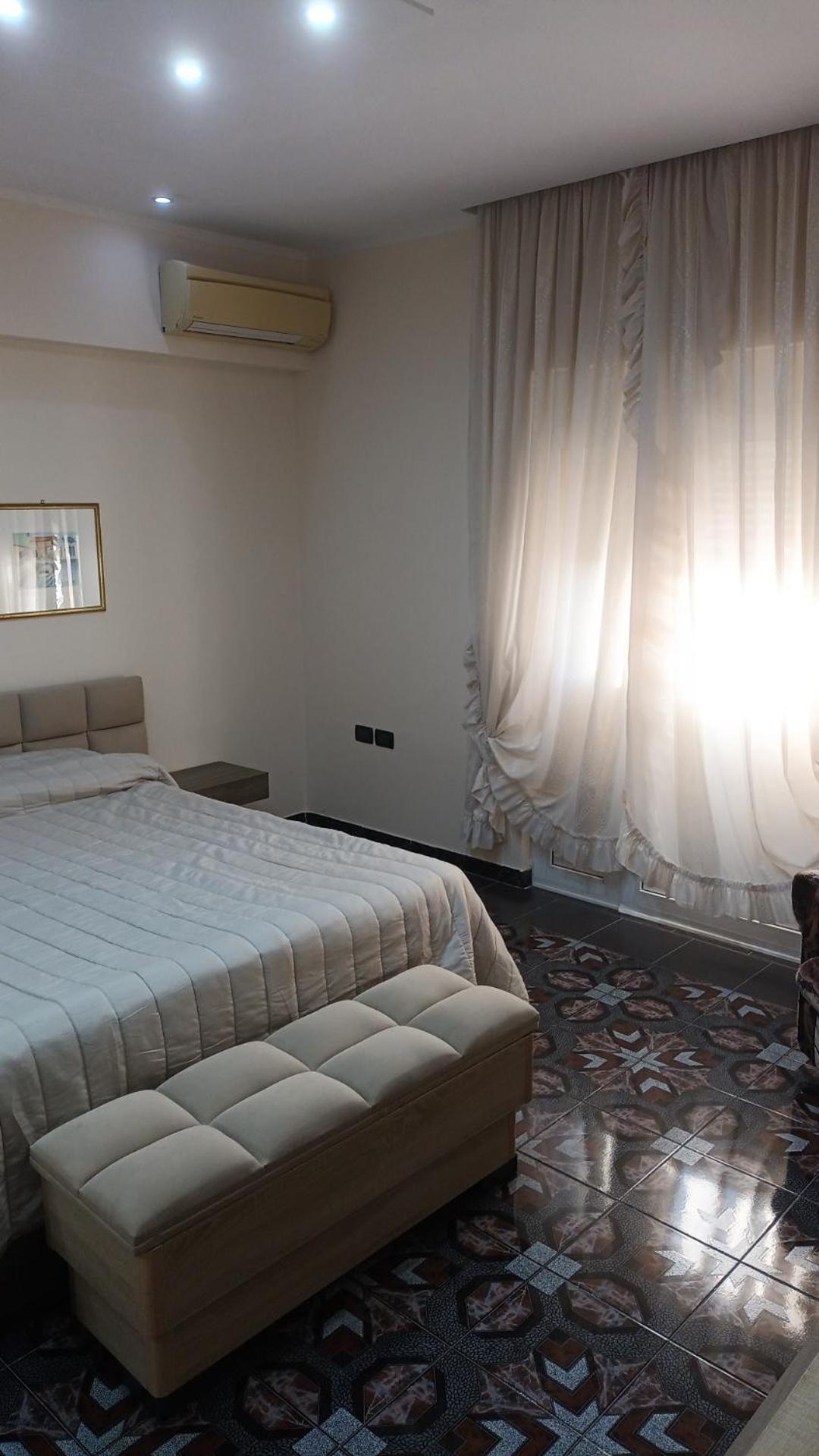 Royal Aparthotel Vlorë Eksteriør bilde