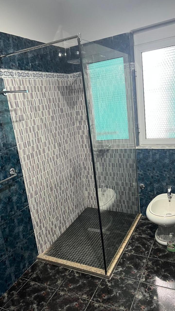 Royal Aparthotel Vlorë Eksteriør bilde